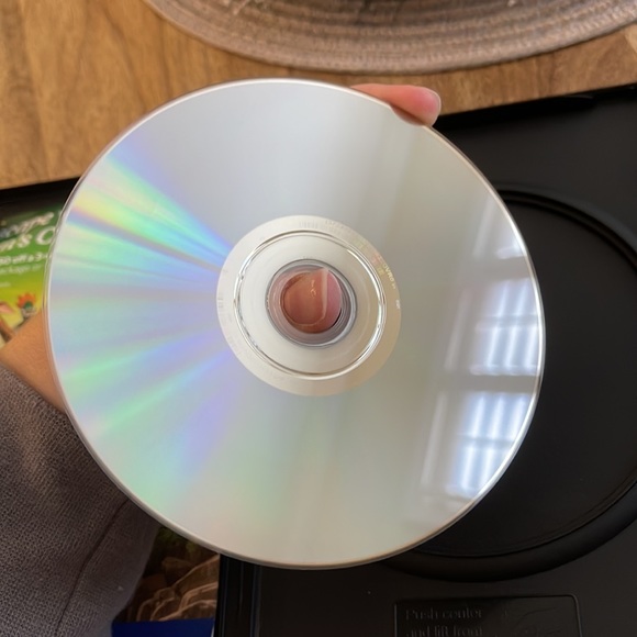 4/$25 Madagascar 2 DVD Bundle - Picture 5 of 5